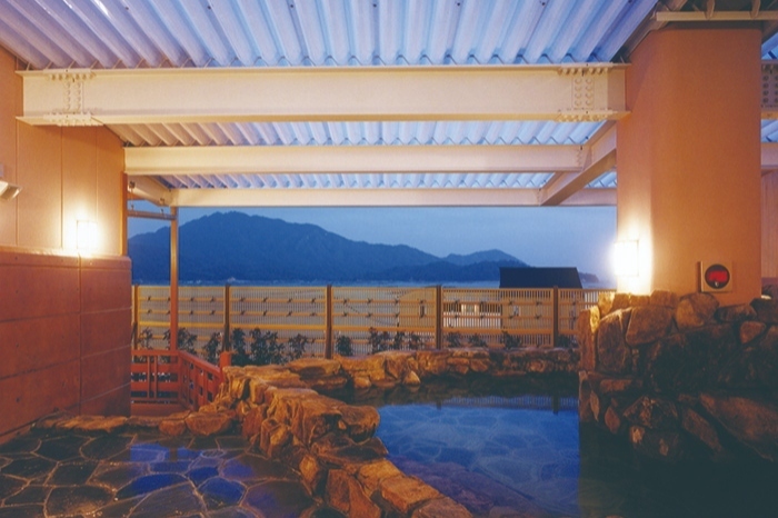 宮浜温泉べにまんさくの湯